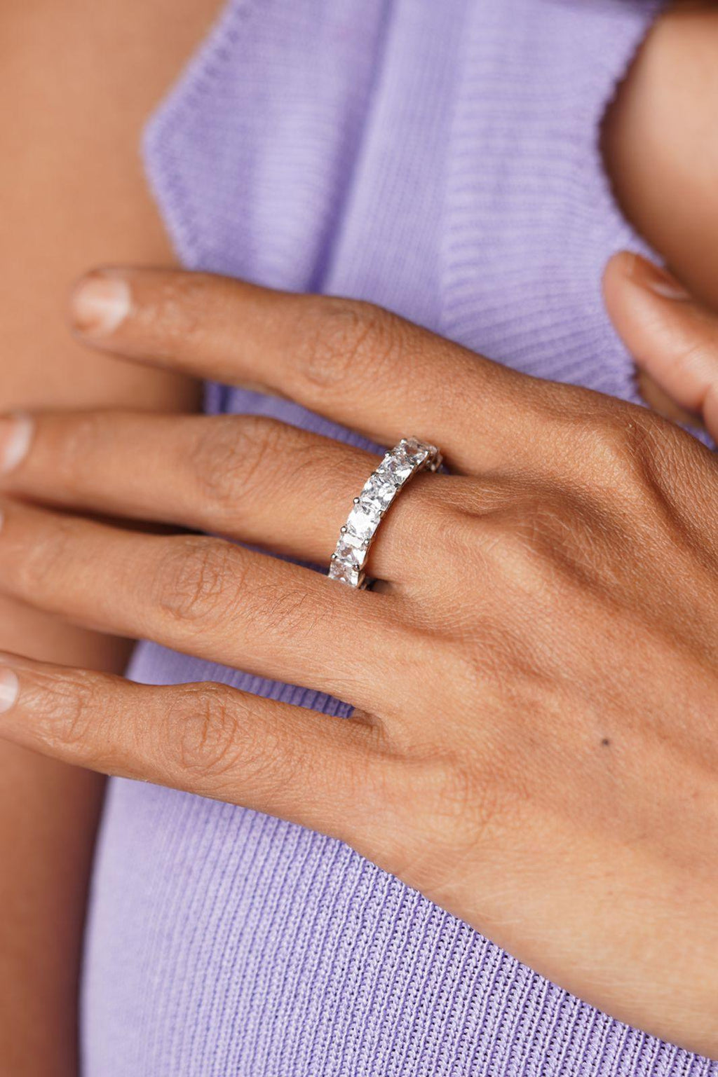 Echo Halo Engagement Ring