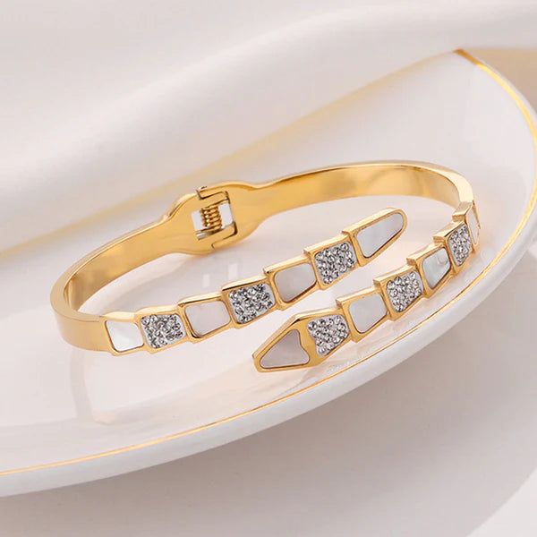 Anti Tarnish Bracelet – Minimalist Fashion Jewelry