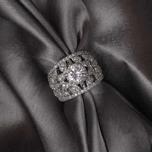 American Grand Halo Diamond Ring
