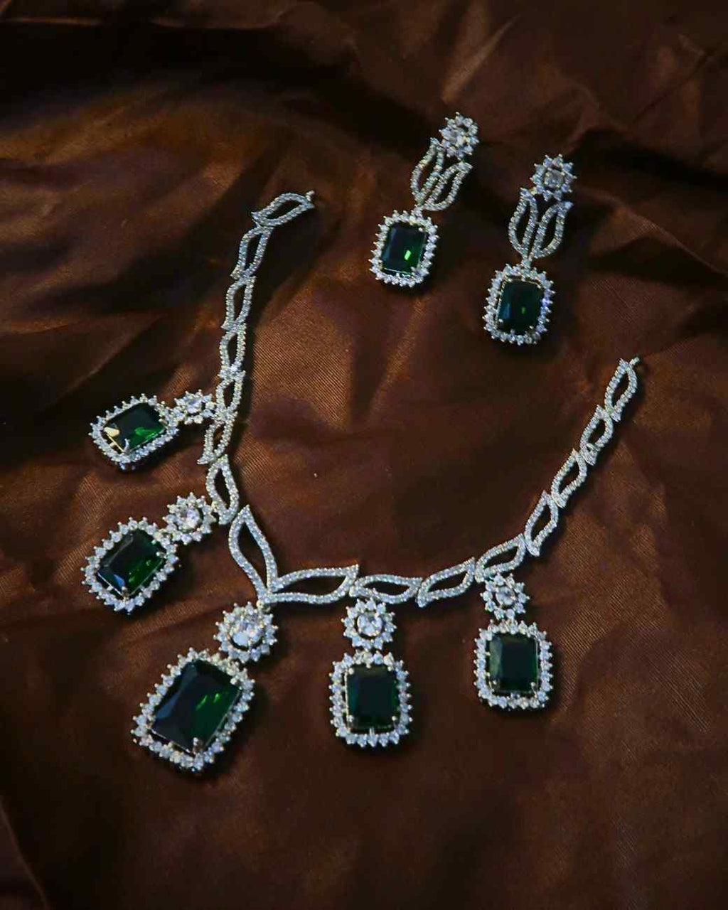 Bridal Look Necklace Set – American Diamond
