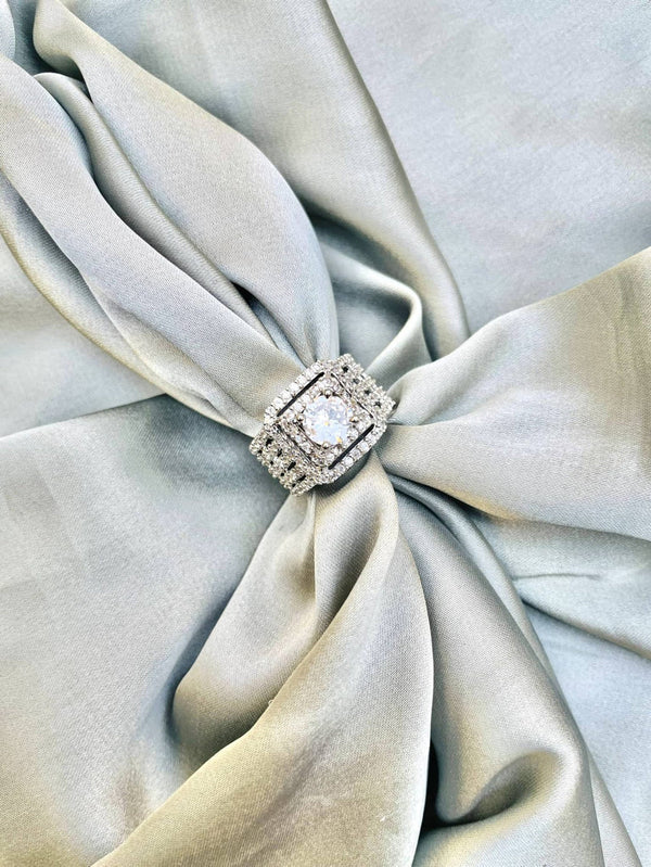Diamond Verve Engagement Ring