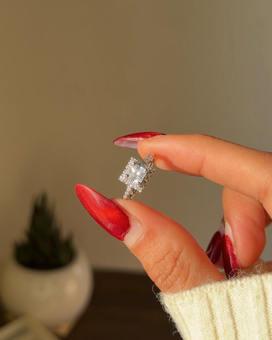 Infinite Gleam Diamond Ring