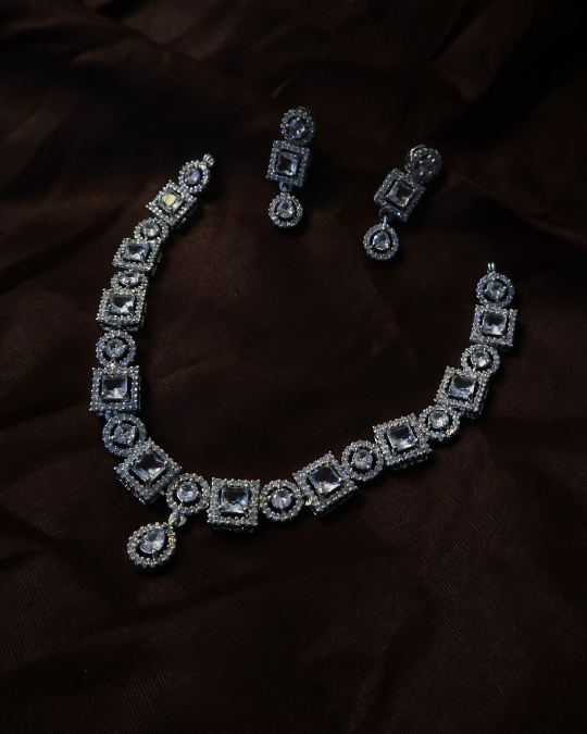 Premium Women’s Necklace Set – American Diamond