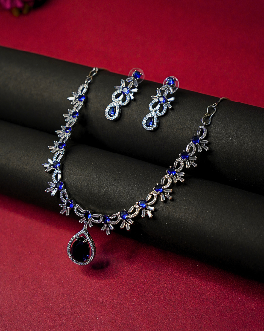 Women’s Necklace Set – Elegant Stone Design