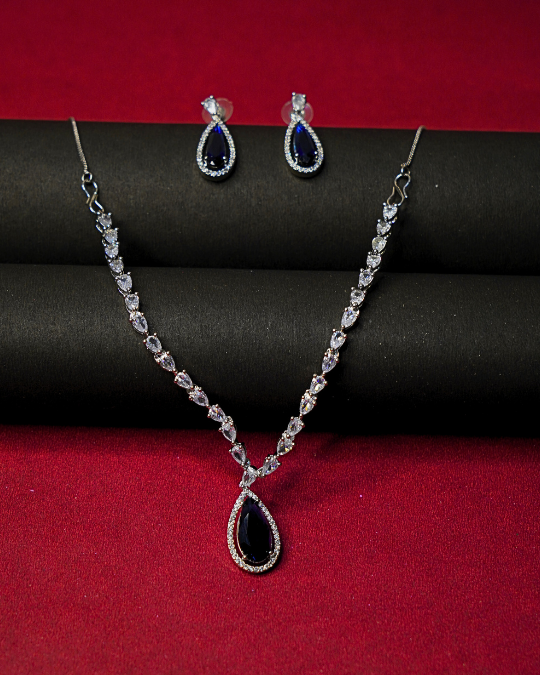 Sophisticated American Diamond Necklace