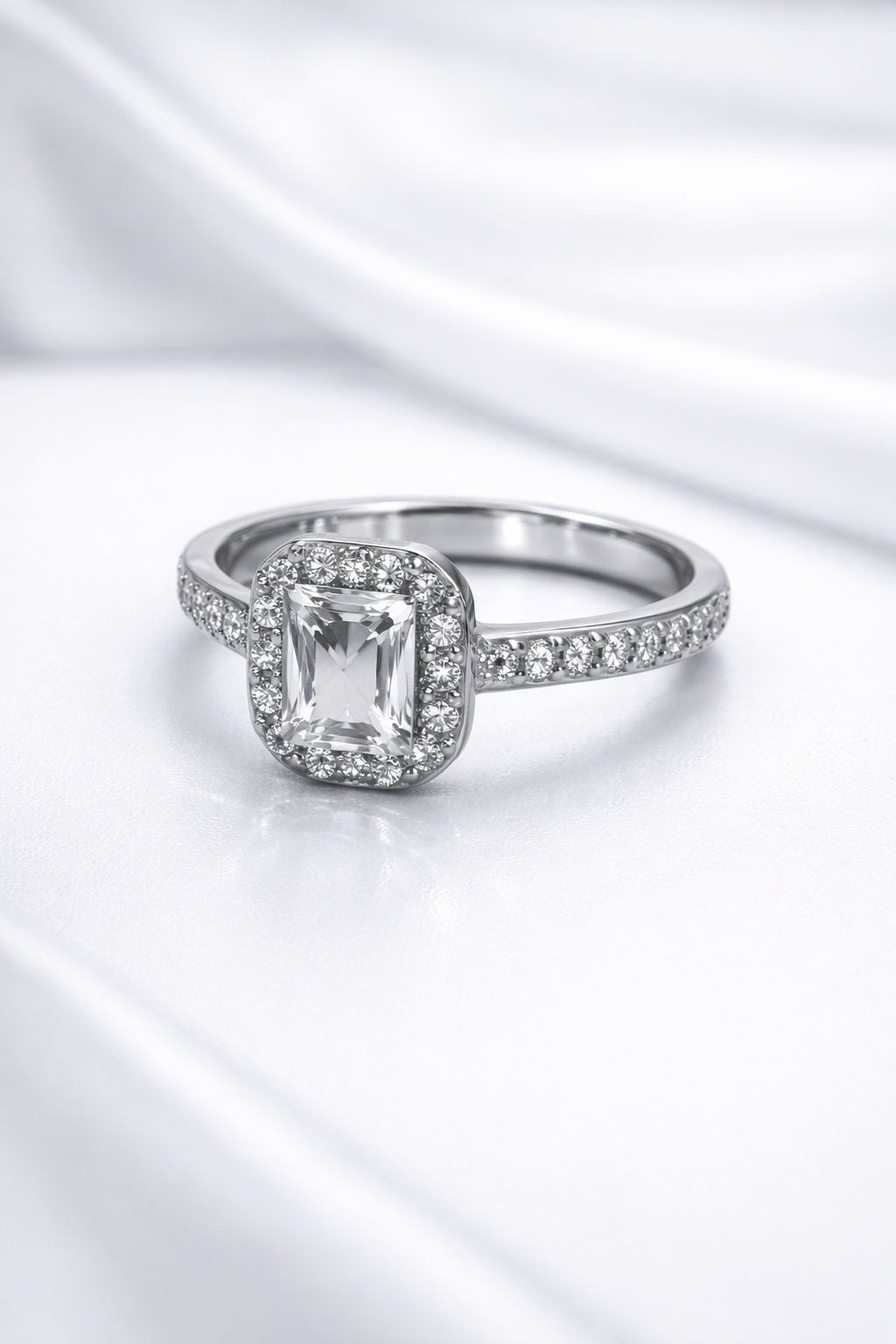Elegant Emerald Cut Engagement Ring