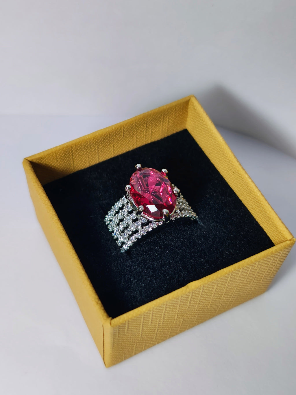 American Platinum Crest Diamond Ring