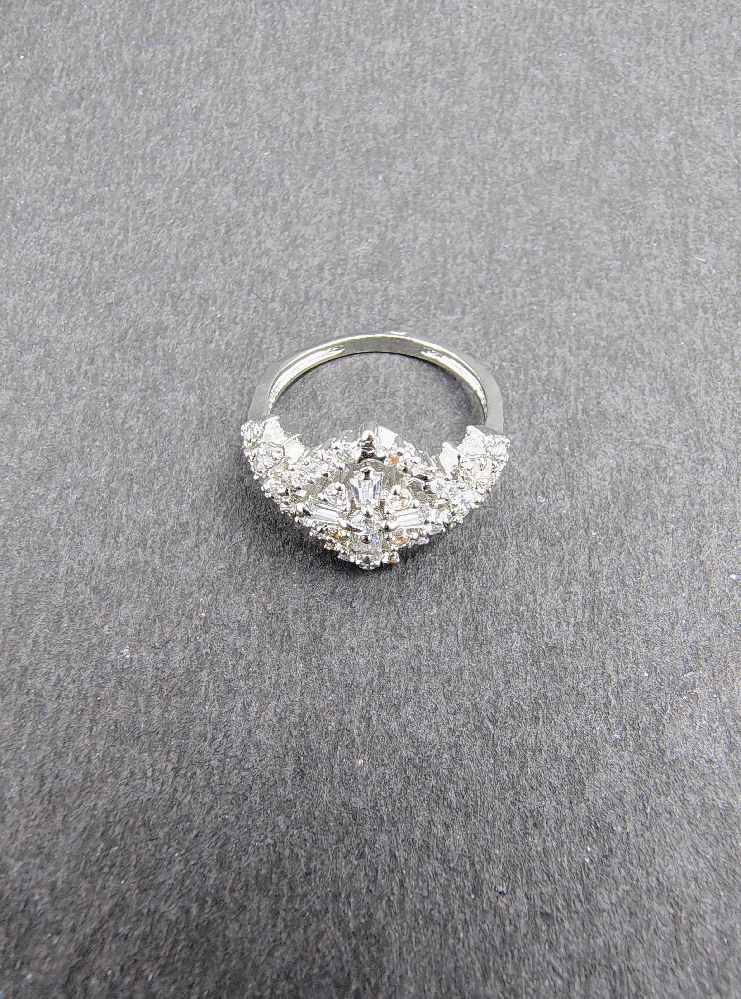 Silver snowflake ring with white stones