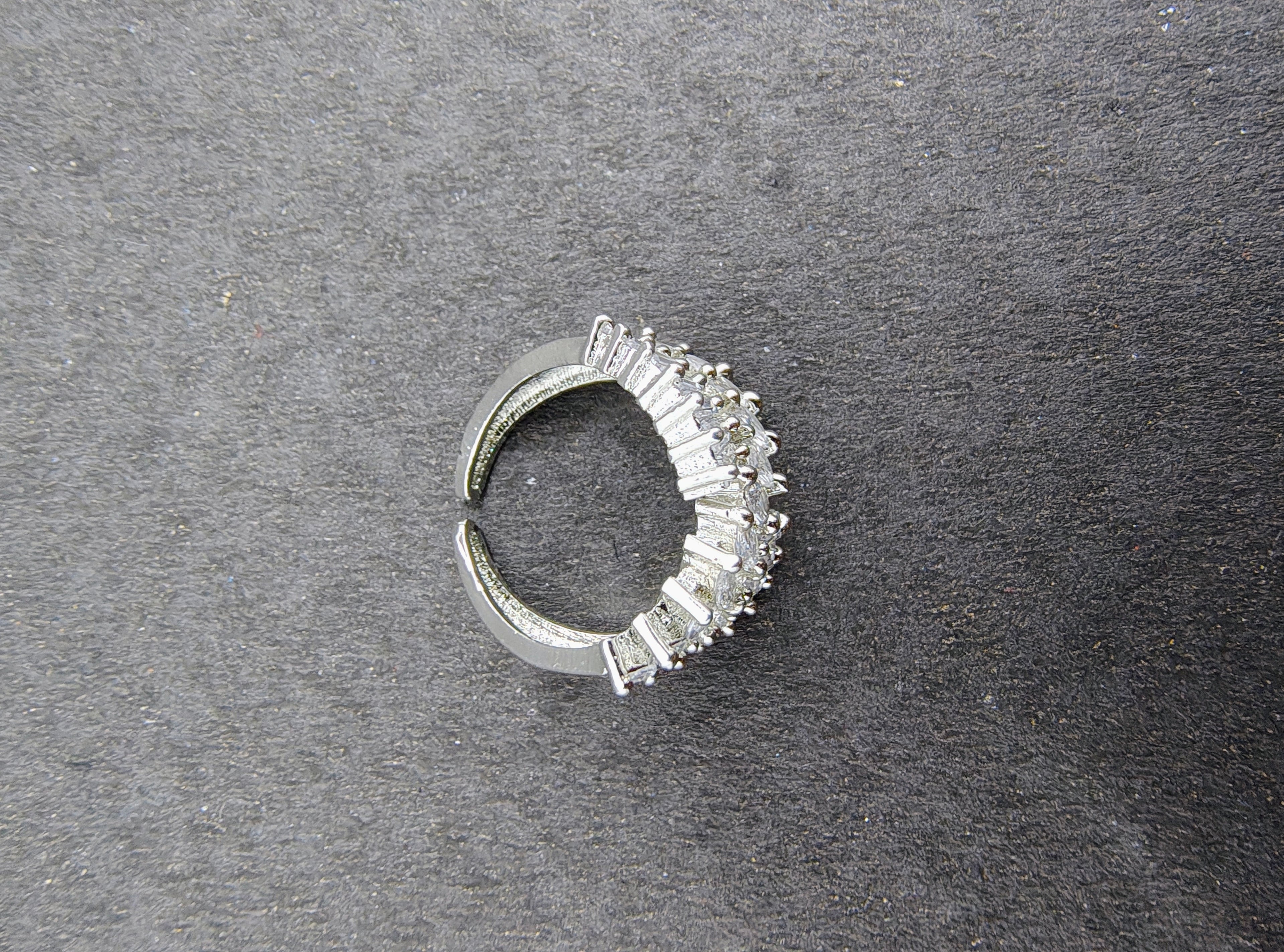 AD RING 06