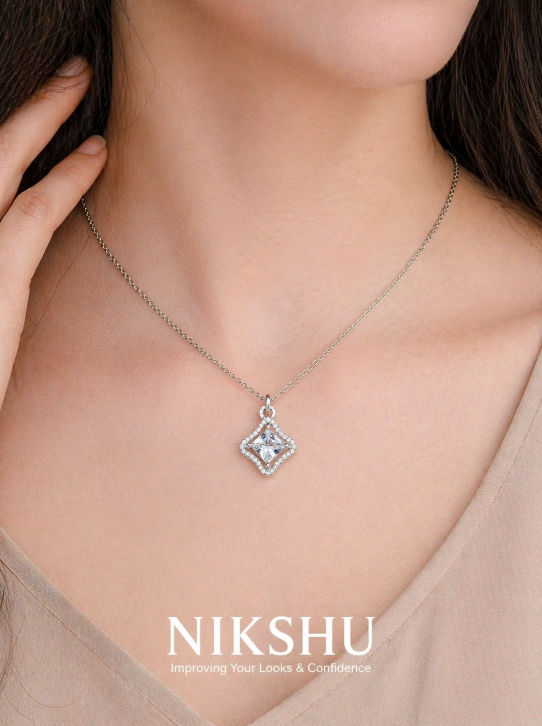 Nikshu Radiant Square Kite-Set Silver Pendant